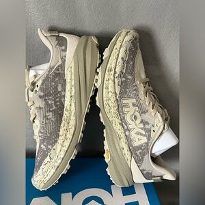 NEW*Hoka One One Speedgoat 6 Men Running Sneakers~Size 10.5D~w/box
